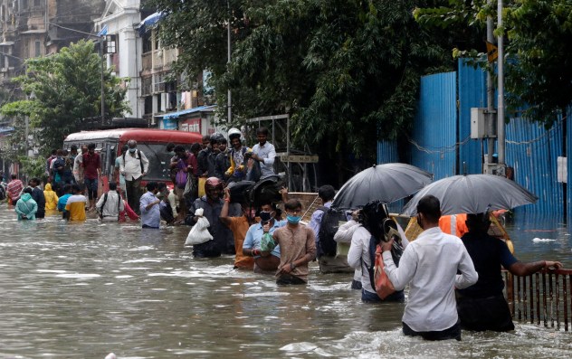 Mumbai-flooding-AP