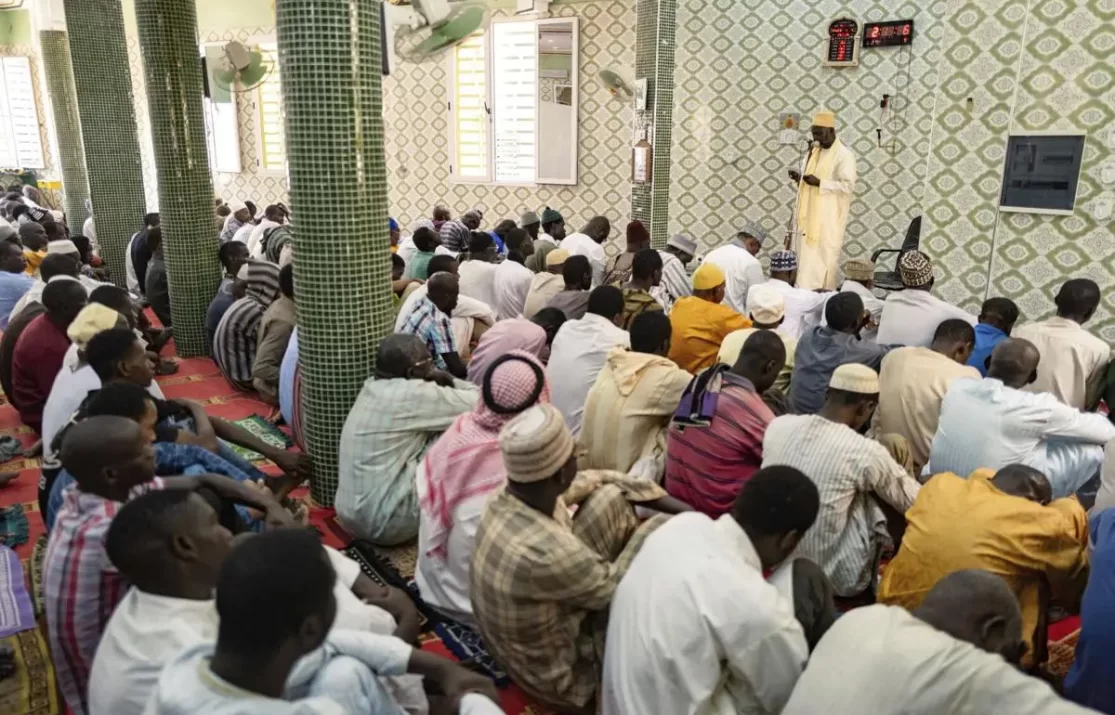Senegal’s ‘Schools for Husbands to Redefine Responsibilities in order to Save Mothers’ Lives