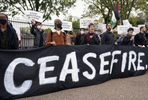 0x0-hundreds-rally-outside-white-house-against-israeli-attacks-on-gaza-1697613144392