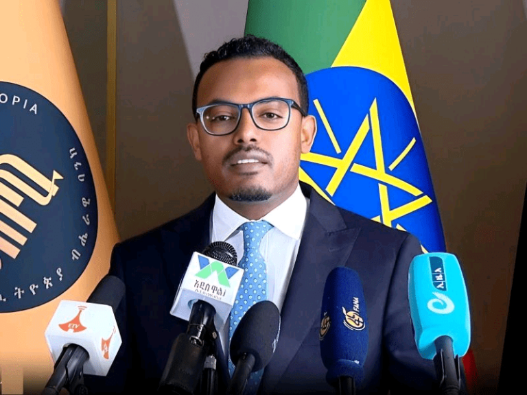 4ae6ad7ba21b7ab16dc5250e1bbcc036