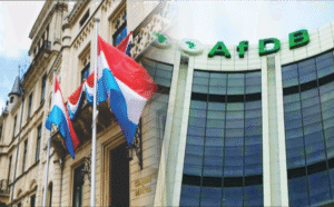 Screenshot 2025-11-12 at 06-42-12 national-flags-luxembourg-waving-city-260nw-1125053876.jpg (JPEG Image 390 × 280 pixels)