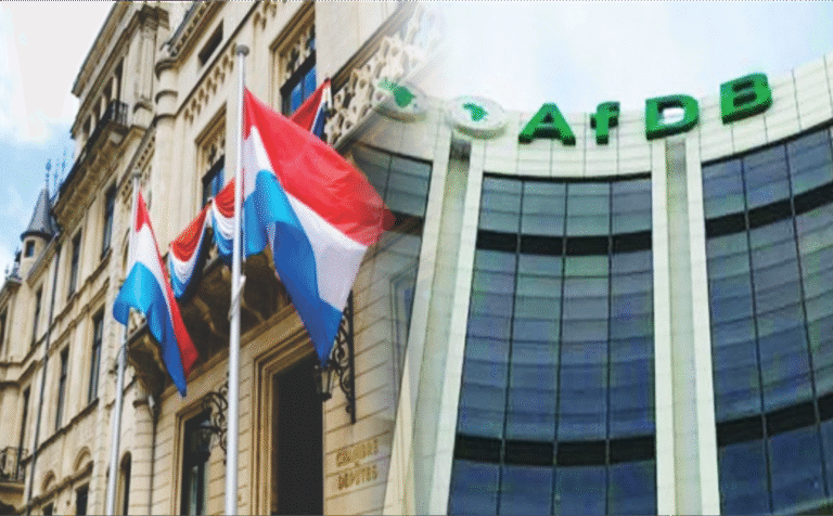 Screenshot 2025-11-12 at 06-42-12 national-flags-luxembourg-waving-city-260nw-1125053876.jpg (JPEG Image 390 × 280 pixels)