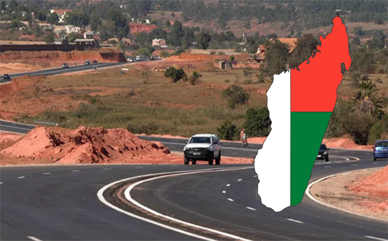 Screenshot 2025-12-21 at 06-58-09 madagascar-flag-map-the-country-vector-30350976.jpg (JPEG Image 827 × 1080 pixels) — Scaled (84%)