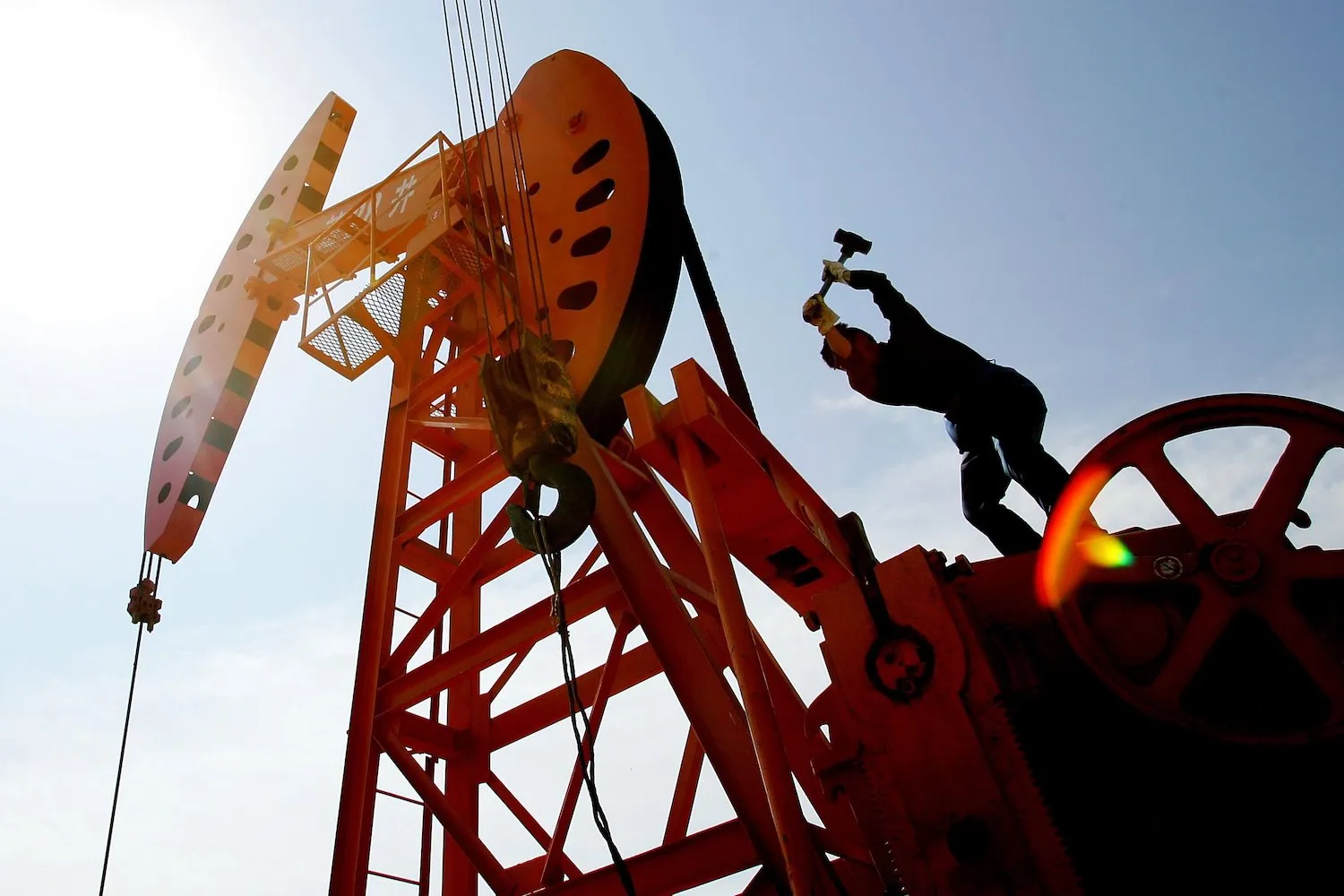 You are currently viewing Crude oil prices hit new high for the first time since January