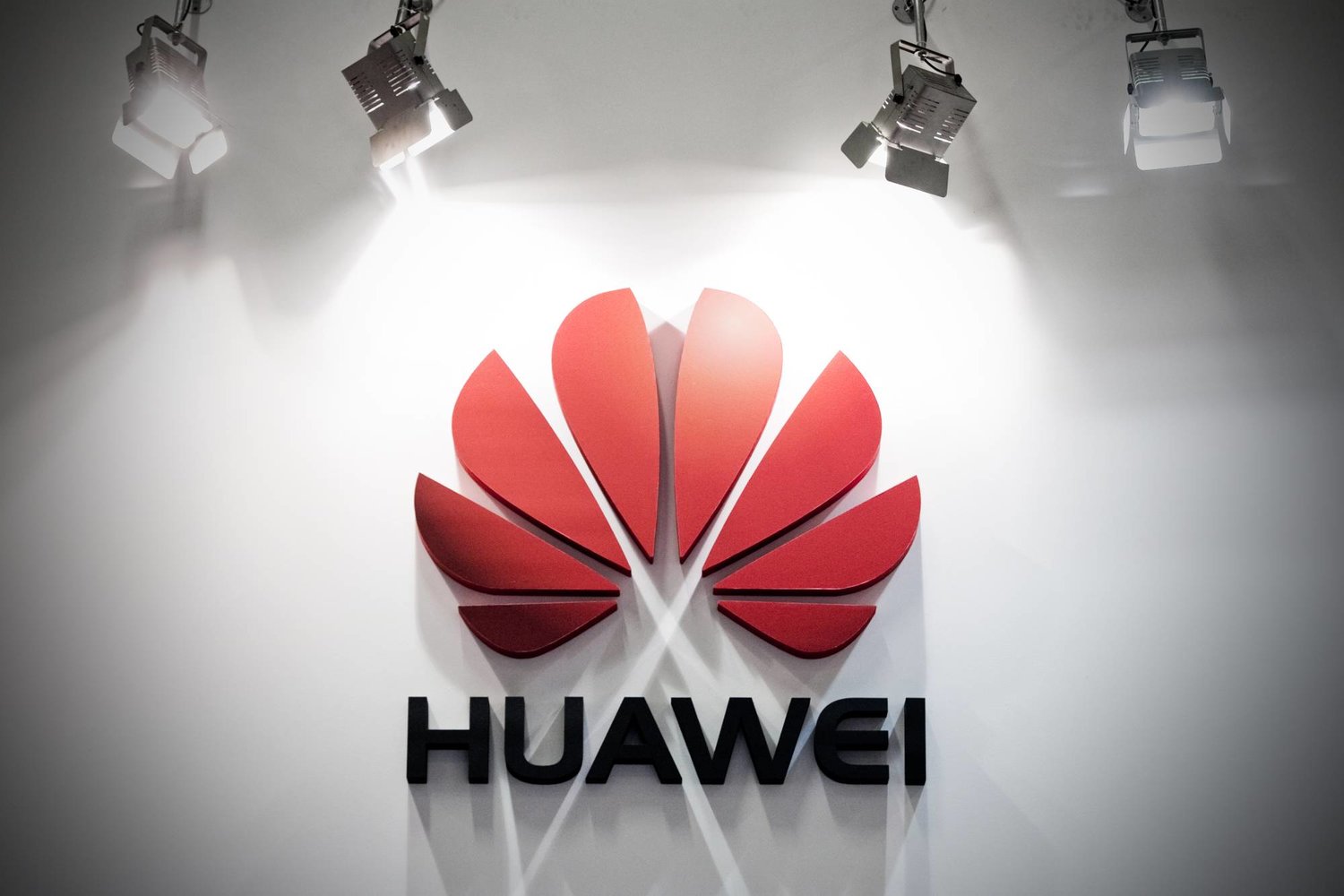 Read more about the article Huawei Unveils Solar Solutions In Port Harcourt